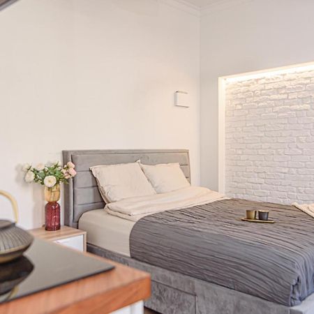 Welcoming Studio In Historic Vilnius With Free Parking By Urban Rent Apartment ภายนอก รูปภาพ