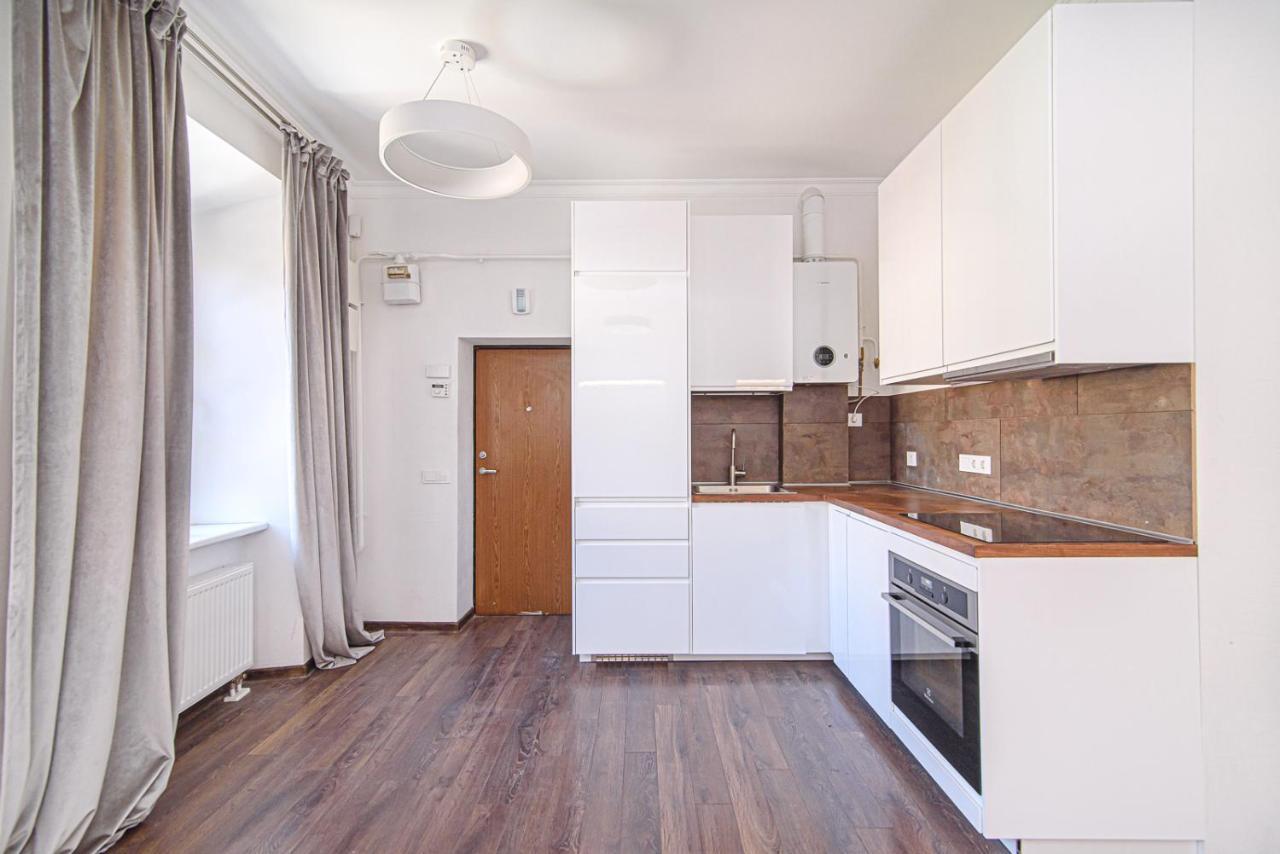 Welcoming Studio In Historic Vilnius With Free Parking By Urban Rent Apartment ภายนอก รูปภาพ