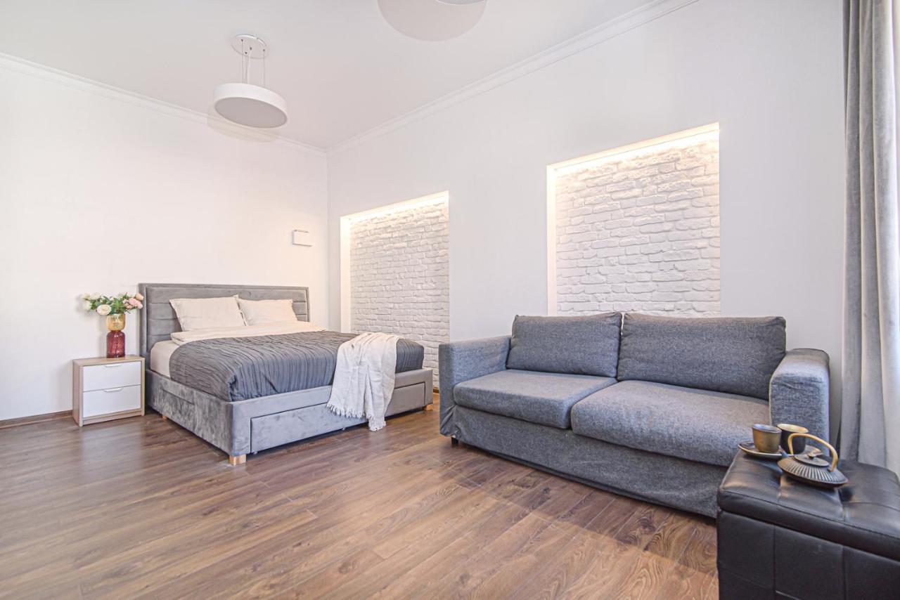 Welcoming Studio In Historic Vilnius With Free Parking By Urban Rent Apartment ภายนอก รูปภาพ