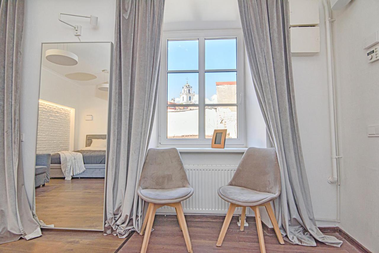 Welcoming Studio In Historic Vilnius With Free Parking By Urban Rent Apartment ภายนอก รูปภาพ